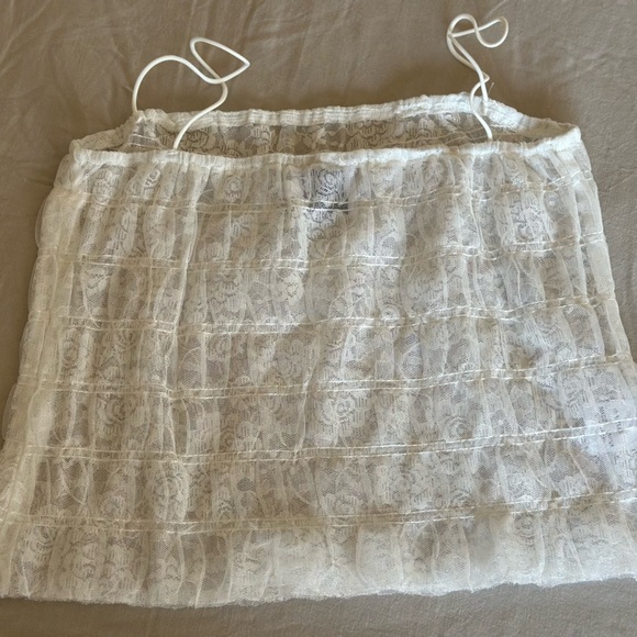 Lace top - Picture 4 of 4